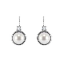 stříbrné náušnice s perlami