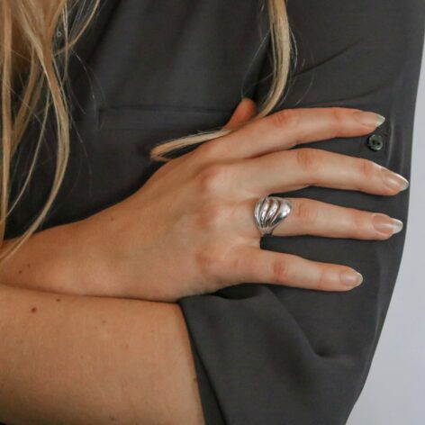 moderní stříbrný prsten