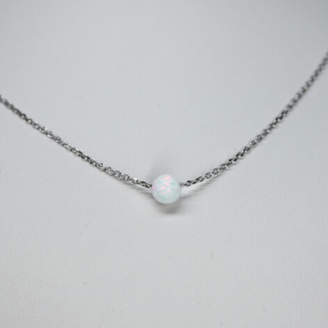 náhrdelník s opálovou kuličkou