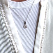 stříbrný přívěsek čtyřlístek s kamínkem