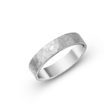 Snubní prsteny runě tepané Bond